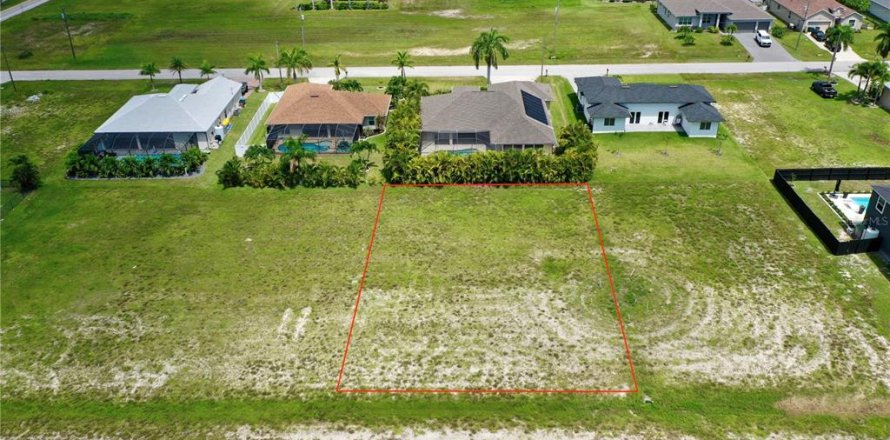 Terreno en Cape Coral, Florida № 1326848