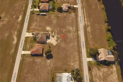 Land in Cape Coral, Florida № 1326848 - photo 15