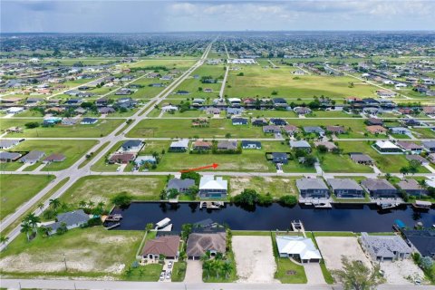 Land in Cape Coral, Florida № 1326848 - photo 5