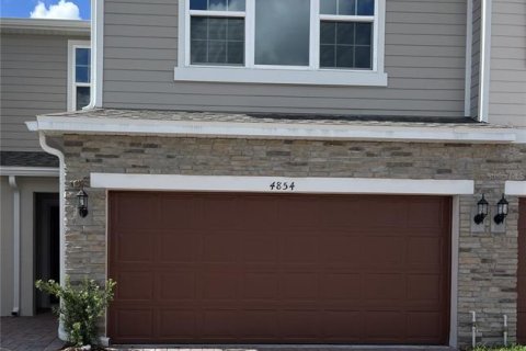 Townhouse in Kissimmee, Florida 4 bedrooms, 174.28 sq.m. № 1344926 - photo 1