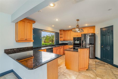 Casa en venta en Merrit Island, Florida, 5 dormitorios, 461.35 m2 № 882950 - foto 16