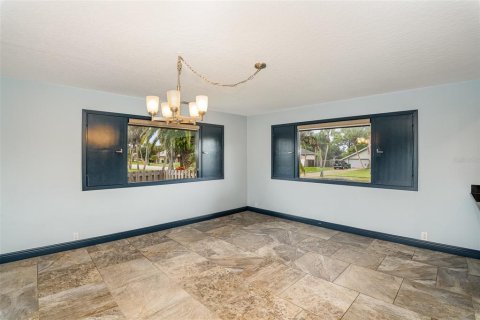 Villa ou maison à vendre à Merrit Island, Floride: 5 chambres, 461.35 m2 № 882950 - photo 13