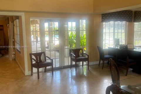 Condo in West Palm Beach, Florida, 1 bedroom  № 1392000 - photo 19