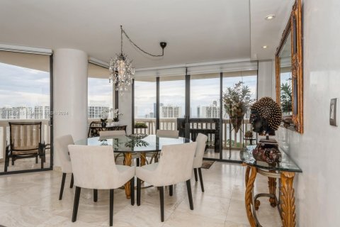 Condo in Aventura, Florida, 3 bedrooms  № 1392001 - photo 7