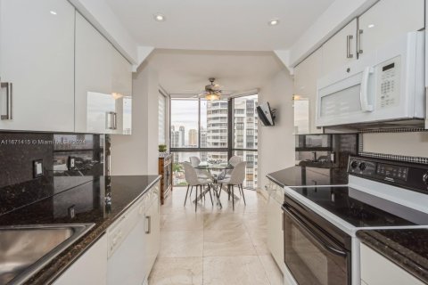 Condo in Aventura, Florida, 3 bedrooms  № 1392001 - photo 10