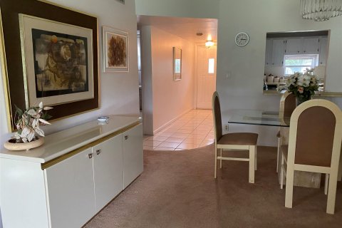 Condo in Pembroke Pines, Florida, 2 bedrooms  № 1099959 - photo 16