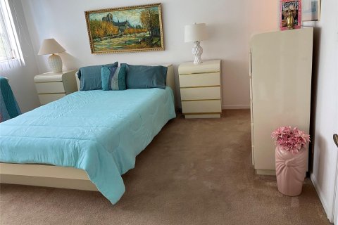 Condo in Pembroke Pines, Florida, 2 bedrooms  № 1099959 - photo 8