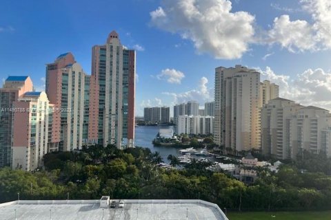 Condominio en venta en Aventura, Florida, 2 dormitorios, 109.72 m2 № 855843 - foto 13