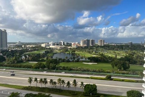 Condo in Aventura, Florida, 2 bedrooms  № 855843 - photo 12