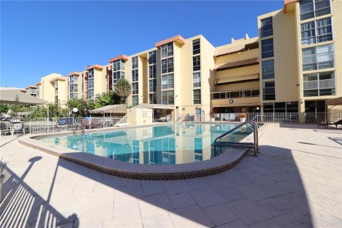 Condo in Sunny Isles Beach, Florida, 1 bedroom  № 1388179 - photo 29