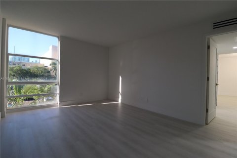 Condo in Sunny Isles Beach, Florida, 1 bedroom  № 1388179 - photo 15