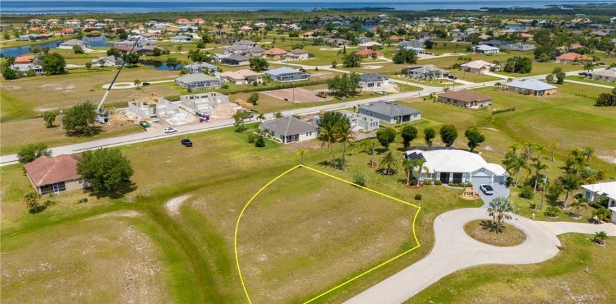 Terreno en Punta Gorda, Florida № 1144741