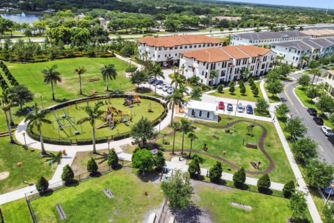 Touwnhouse à vendre à Palm Beach Gardens, Floride: 4 chambres, 263.84 m2 № 1116824 - photo 2