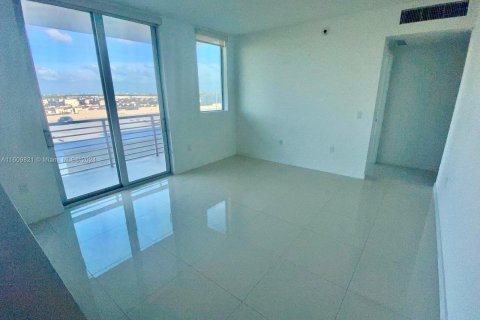 Condominio en venta en Doral, Florida, 1 dormitorio, 62.06 m2 № 1233092 - foto 4