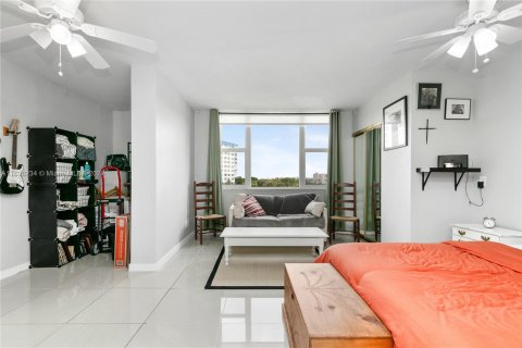 Condominio en venta en Hollywood, Florida, 2 dormitorios, 124.86 m2 № 1282526 - foto 22