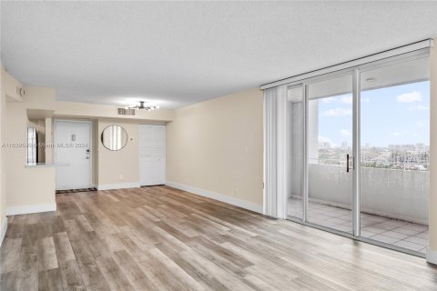 Copropriété à vendre à Fort Lauderdale, Floride: 2 chambres, 138.52 m2 № 1315630 - photo 18