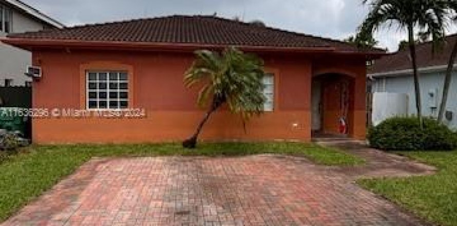 Casa en Cutler Bay, Florida 4 dormitorios, 169.08 m2 № 1315663