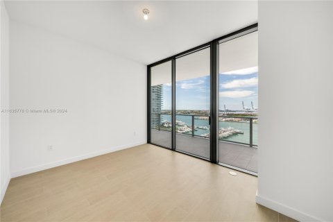 Condominio en venta en Miami Beach, Florida, 3 dormitorios, 216.93 m2 № 1315665 - foto 8