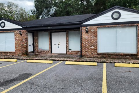 Commercial property in Jacksonville, Florida 167.22 sq.m. № 772433 - photo 1