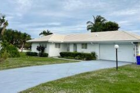 Villa ou maison à vendre à Tequesta, Floride: 2 chambres, 115.76 m2 № 860299 - photo 28