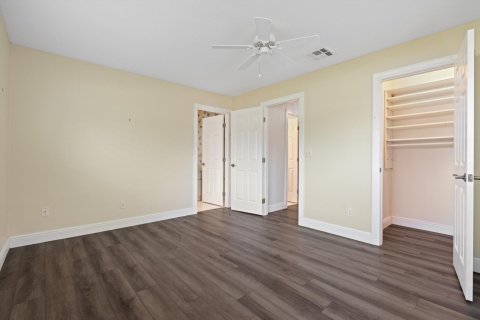 Villa ou maison à vendre à Tequesta, Floride: 2 chambres, 115.76 m2 № 860299 - photo 6