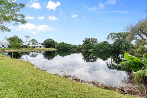 Villa ou maison à vendre à Tequesta, Floride: 2 chambres, 115.76 m2 № 860299 - photo 1