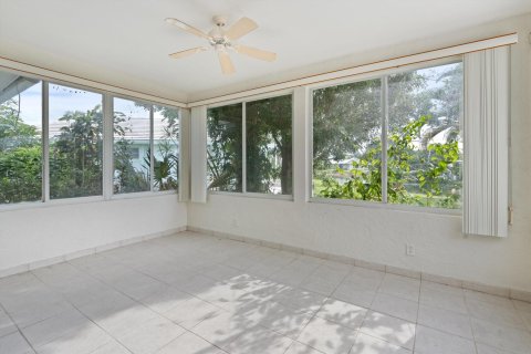 Villa ou maison à vendre à Tequesta, Floride: 2 chambres, 115.76 m2 № 860299 - photo 4