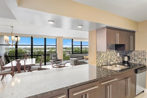 Copropriété à vendre à Hallandale Beach, Floride: 3 chambres, 132.85 m2 № 1316045 - photo 5