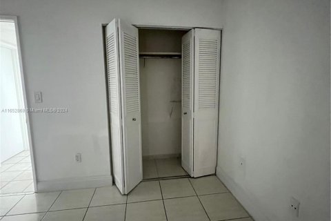 Copropriété à louer à Miami, Floride: 2 chambres, 95.32 m2 № 1356963 - photo 15