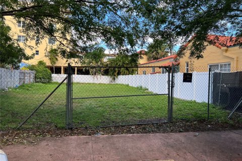 Terreno en venta en Miami Beach, Florida № 1356878 - foto 3