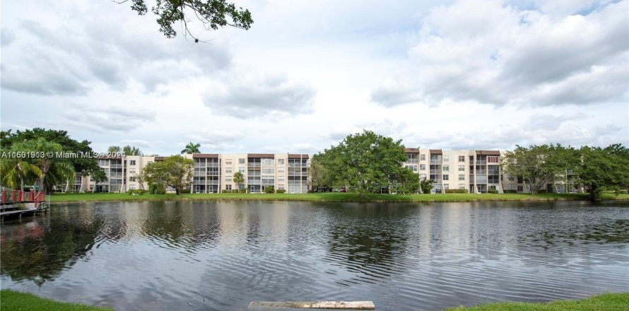 Condo à Davie, Floride, 2 chambres  № 1221014