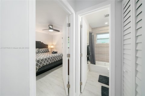 Immobilier commercial à vendre à Miami, Floride: 168.71 m2 № 1402817 - photo 28