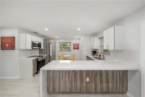 Immobilier commercial à vendre à Miami, Floride: 168.71 m2 № 1402817 - photo 27