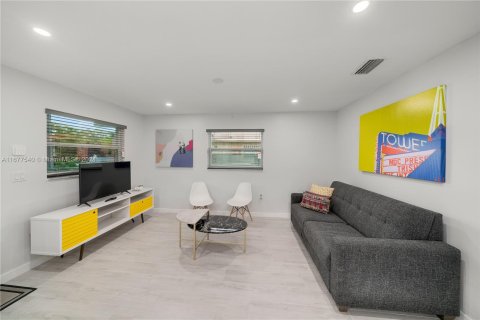 Immobilier commercial à vendre à Miami, Floride: 168.71 m2 № 1402817 - photo 24