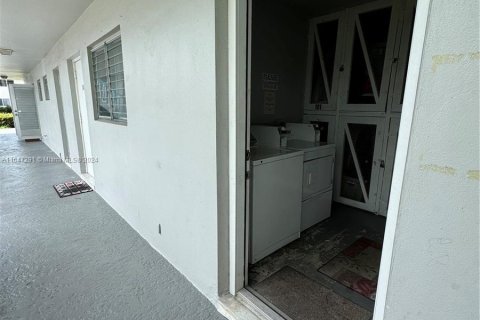 Condominio en venta en Deerfield Beach, Florida, 1 dormitorio, 61.32 m2 № 1329991 - foto 10