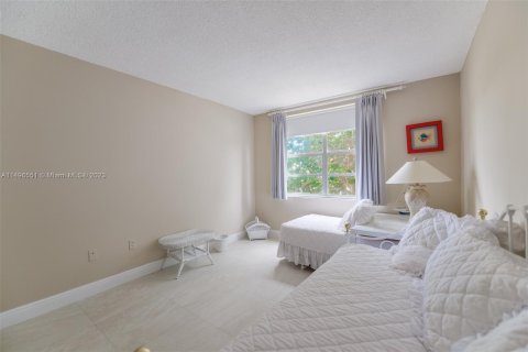 Condominio en venta en Hallandale Beach, Florida, 3 dormitorios, 165.37 m2 № 874233 - foto 13