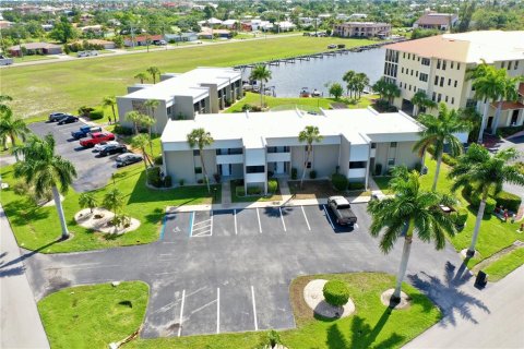 Copropriété à vendre à Punta Gorda, Floride: 2 chambres, 111.48 m2 № 1256489 - photo 29