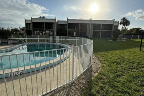 Copropriété à vendre à Punta Gorda, Floride: 2 chambres, 111.48 m2 № 1256489 - photo 5