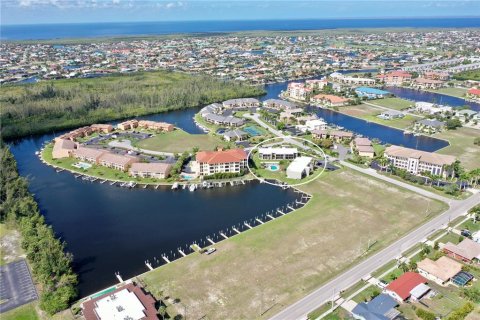 Copropriété à vendre à Punta Gorda, Floride: 2 chambres, 111.48 m2 № 1256489 - photo 26