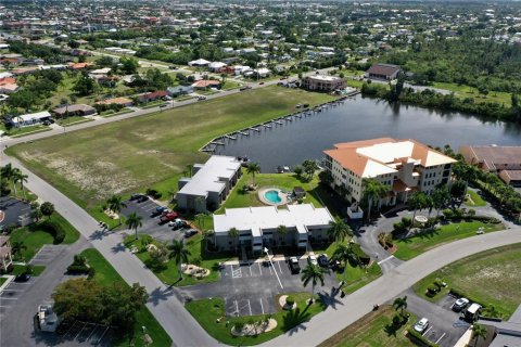 Copropriété à vendre à Punta Gorda, Floride: 2 chambres, 111.48 m2 № 1256489 - photo 27