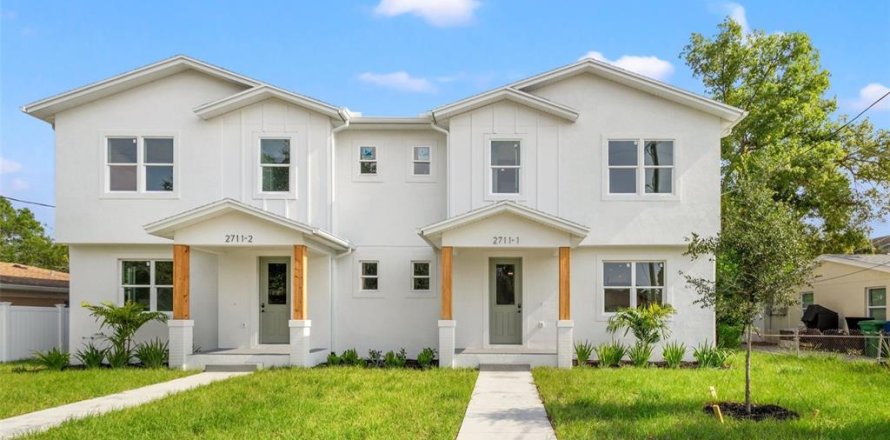 Townhouse in Tampa, Florida 4 bedrooms, 228.08 sq.m. № 1323523