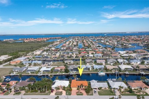 Villa ou maison à vendre à Punta Gorda, Floride: 3 chambres, 224.36 m2 № 1010374 - photo 15