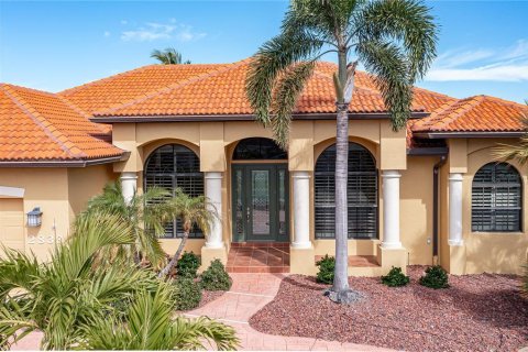 Villa ou maison à vendre à Punta Gorda, Floride: 3 chambres, 224.36 m2 № 1010374 - photo 18