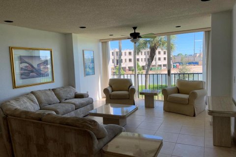 Condominio en venta en Lake Worth, Florida, 3 dormitorios, 108.42 m2 № 662719 - foto 26