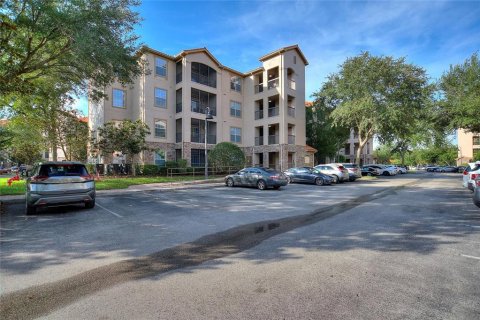 Condo in Davenport, Florida, 3 bedrooms  № 1246373 - photo 1