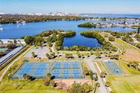 Villa ou maison à louer à Saint Petersburg, Floride: 2 chambres, 79.8 m2 № 1346072 - photo 17