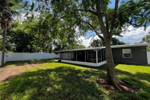 Villa ou maison à louer à Saint Petersburg, Floride: 2 chambres, 79.8 m2 № 1346072 - photo 13