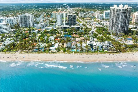 Condo in Fort Lauderdale, Florida, 3 bedrooms  № 1079728 - photo 1