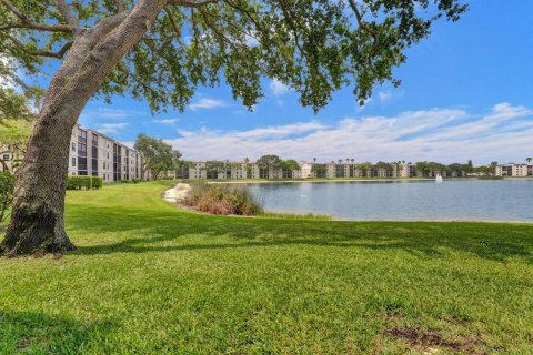 Condo in Delray Beach, Florida, 2 bedrooms  № 1180128 - photo 23