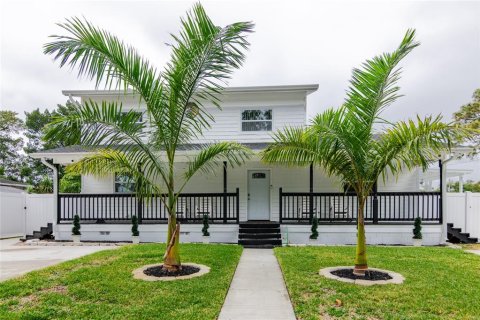 Купить коммерческую недвижимость в Тампа, Флорида 169.64м2, № 1166041 - фото 1